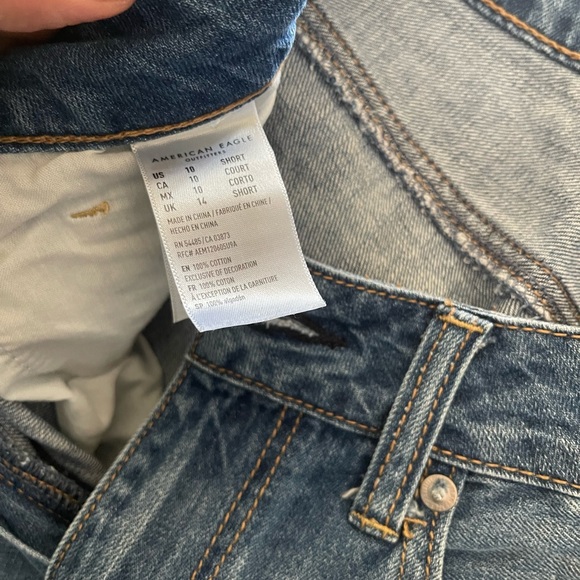 American Eagle Hi-Rise Tomgirl - Picture 4 of 5